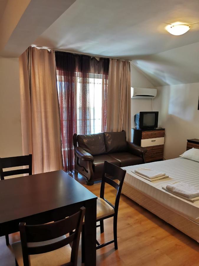 Jelezchevi Guest Rooms Πριμόρσκο Εξωτερικό φωτογραφία