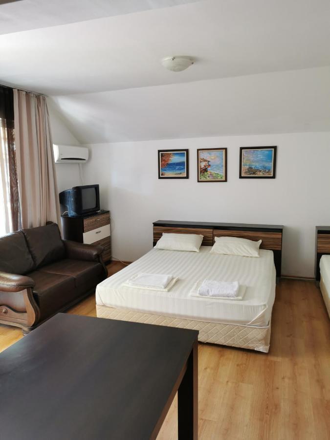 Jelezchevi Guest Rooms Πριμόρσκο Εξωτερικό φωτογραφία