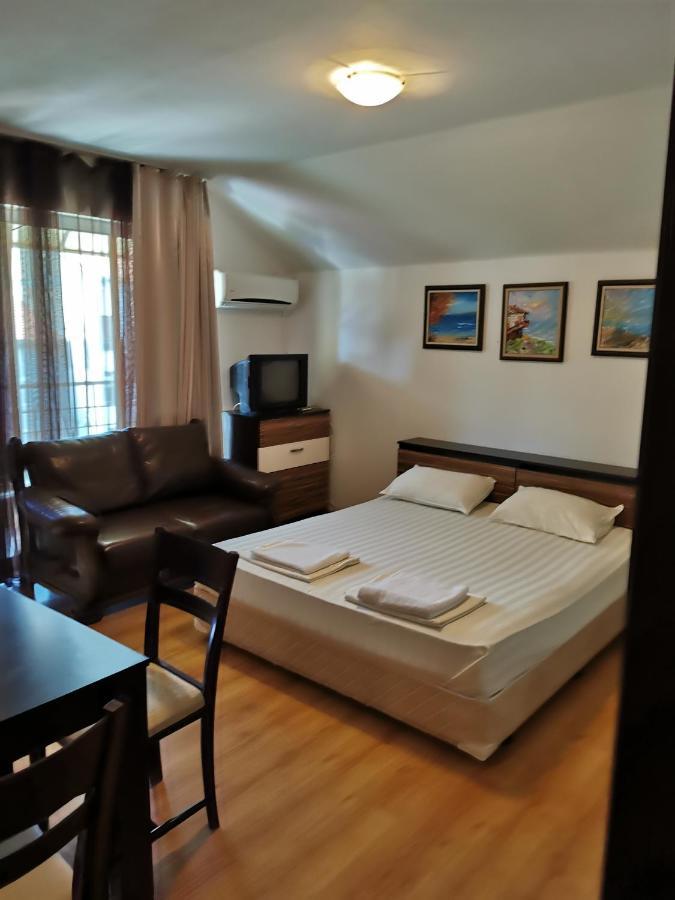 Jelezchevi Guest Rooms Πριμόρσκο Εξωτερικό φωτογραφία