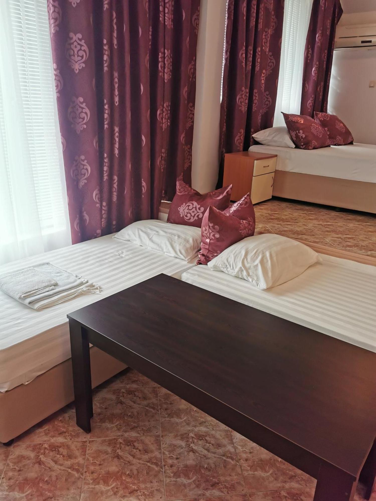 Jelezchevi Guest Rooms Πριμόρσκο Εξωτερικό φωτογραφία
