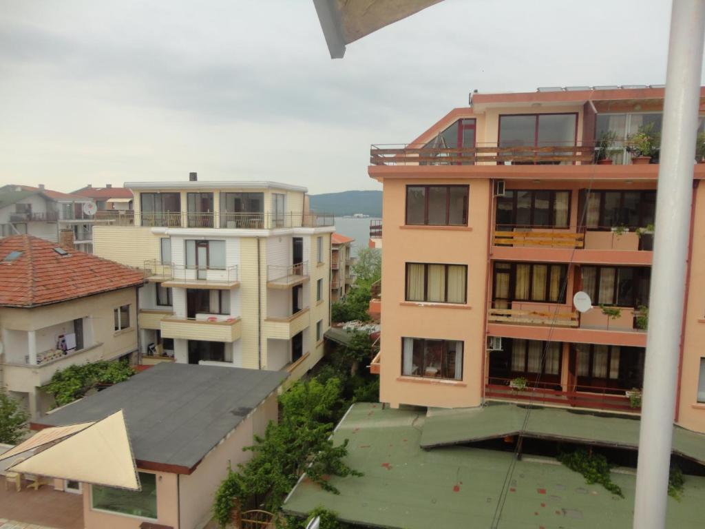 Jelezchevi Guest Rooms Πριμόρσκο Εξωτερικό φωτογραφία